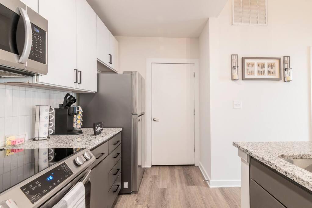 Charming Cozy Apartment With Wi-Fi & Free Parking Charlotte Exterior photo
