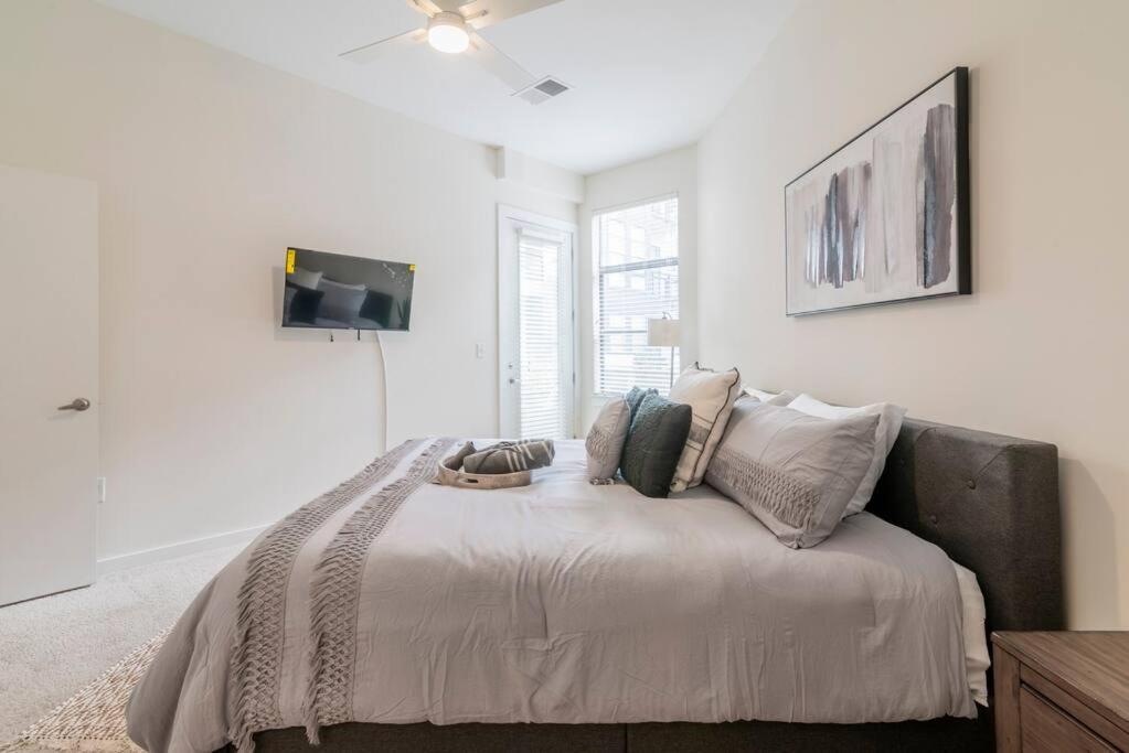 Charming Cozy Apartment With Wi-Fi & Free Parking Charlotte Exterior photo