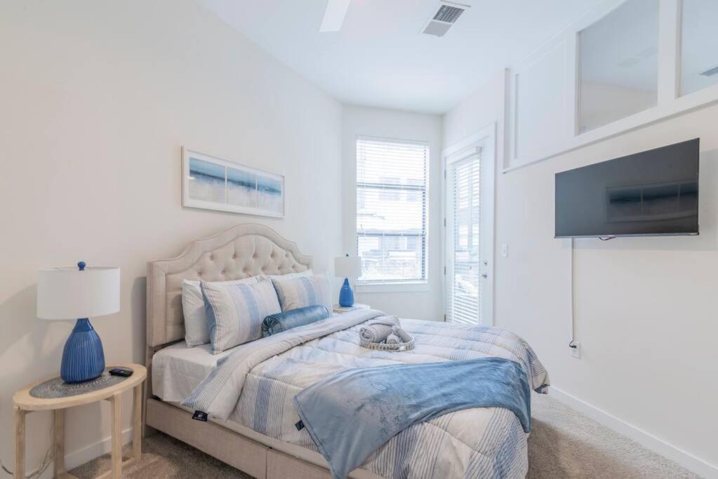 Charming Cozy Apartment With Wi-Fi & Free Parking Charlotte Exterior photo